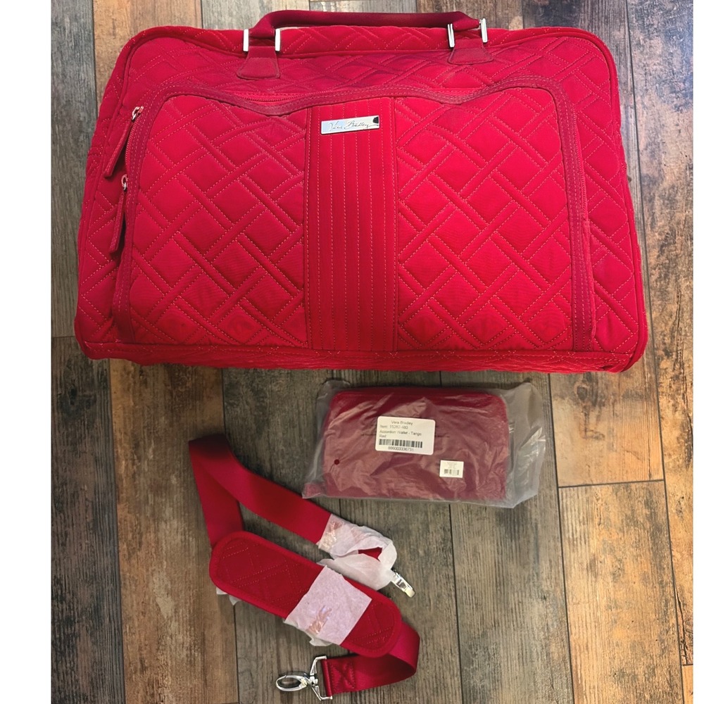 Vera Bradley Tango Red Quilted Travel Bag and Accordion Wallet Set 15282-480